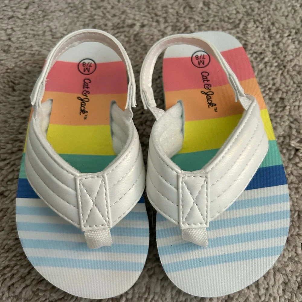 Toddler Cat & Jack flip flops in size 7/8. Only worn once